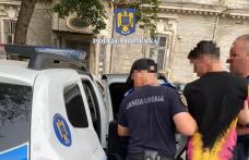 Doi tineri din Botoșani reținuți pentru tulburarea ordinii și liniștii publice și loviri sau alte violențe