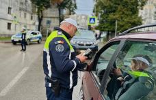 Peste 60 de permise de conducere și certificate de înmatriculare reținute de polițiști în weekendul care a trecut