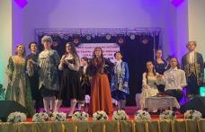 Trupa de Teatru „Amicii” a Clubului Copiilor Dorohoi aduce acasă Trofeul Festivalului „Chindia Domnească” din Moreni - FOTO