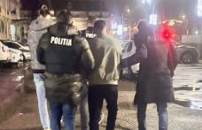 Patru tineri reținuți de polițiști pentru loviri sau alte violențe