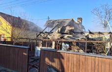 Tragedie! O femeie a rămas fără casă în urma unui incendiu