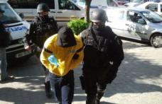 Opt persoane implicate în trafic de droguri au fost arestate la Suceava