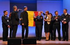 Trofeul  pompierilor „TOP 3 WINNER” prezentat botoşănenilor la Teatrul „Mihai Eminescu”
