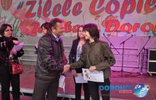 Olimpicii naționali din Dorohoi premiați pe scena de la Zilele Copilului 2014 – VIDEO/FOTO