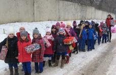 Voluntariatul apropie oamenii și rupe frontierele - „A sosit Moș Nicolae” la Dorohoi - FOTO