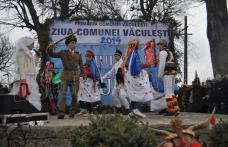 Ziua comunei Văculești 2014: Ansamblul Folcloric „Muntenii Broștenilor” – VIDEO/FOTO