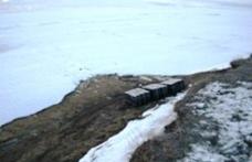Ţigări de 32.000 lei trecute ilegal peste podul de gheaţă de la acumularea Stânca-Costeşti 