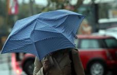 Informare meteo. Ninsori, lapoviţă şi vânt în aproape toată ţara până vineri seară