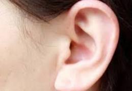 Ţi se înfundă urechile? Iată ce boală ai putea avea