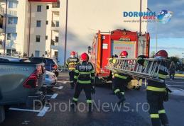Copil de trei ani blocat într-un apartament din Dorohoi. Pompierii au intervenit pentru deblocarea ușii - FOTO