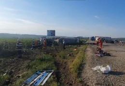 Accident cumplit în Suceava. Trei adulți și doi copii au decedat după ce au fost spulberați de un TIR