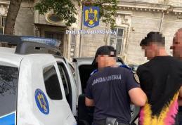 Doi tineri din Botoșani reținuți pentru tulburarea ordinii și liniștii publice și loviri sau alte violențe