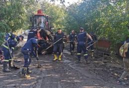 Salvatorii botoșăneni continuă misiunile în zonele afectate de inundații din judeţul Galaţi - FOTO