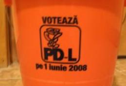 De ce votăm pentru o găleată