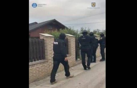 Patru percheziții efectuate de polițiști la persoane bănuite de contrabandă