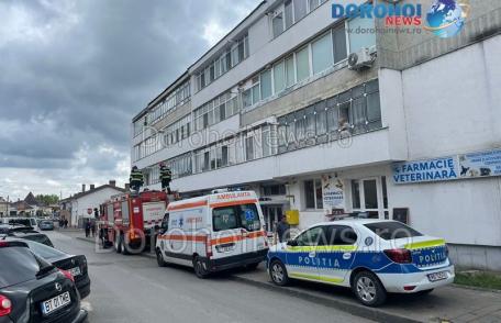 Autorități puse în alertă după ce o femeie din Dorohoi nu răspundea la ușă. Vezi ce au descoperit pompierii! - FOTO