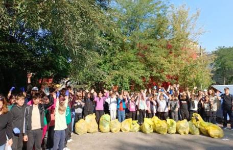 Primăria Municipiului Dorohoi din nou prezentă în cadrul acțiunii „LET’S DO IT, ROMÂNIA !” - FOTO