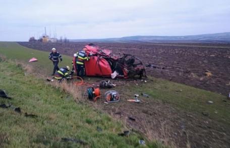 Cei doi copii care au scăpat cu viață din teribilul accident din Suceava sunt răniți, dar în stare stabilă, conștienți și cooperanți