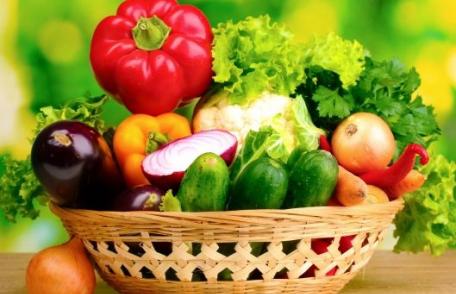 Cum să mânânci corect legumele : crude sau gătite?